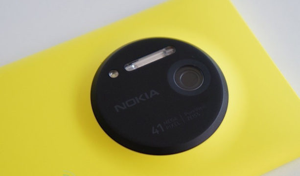 La fotocamera dello smartphone Nokia 1020