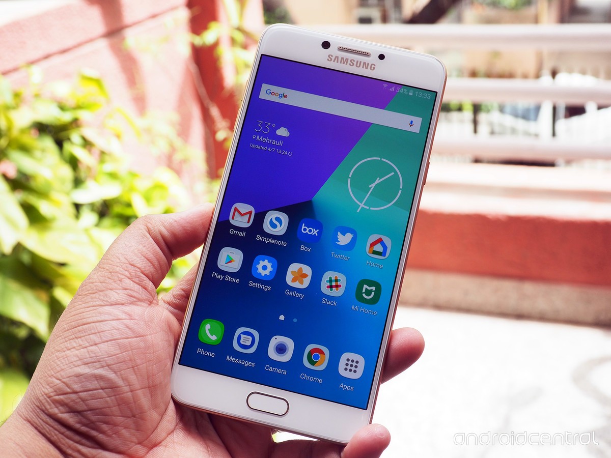 Samsung Galaxy C7 Pro, un interessante medio-gamma arriva in India