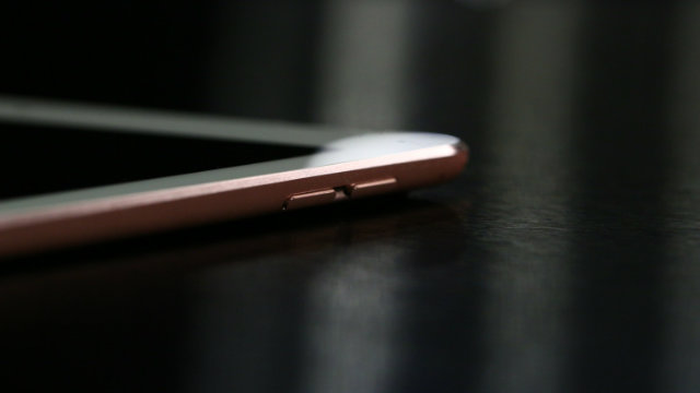 Apple: un nuovo iPad senza bordi e un misterioso speaker Siri sono in arrivo