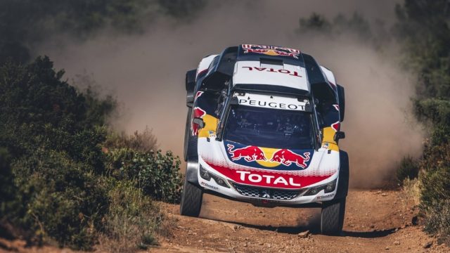 Peugeot presenta la nuova 3008DKR Maxi per il Rally Dakar 2018