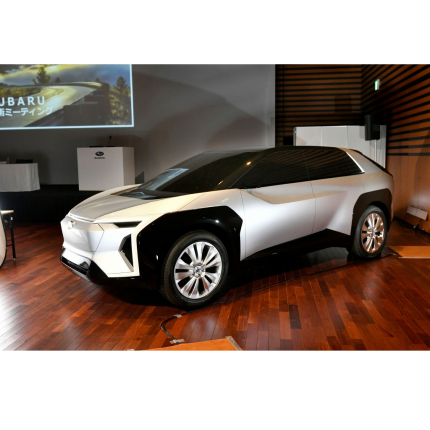 Subaru Evoltis: il SUV elettrico arriva nel 2022
